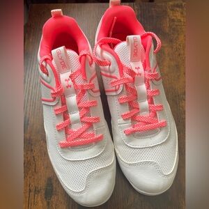 UA Glyde RM Girls Softball cleats